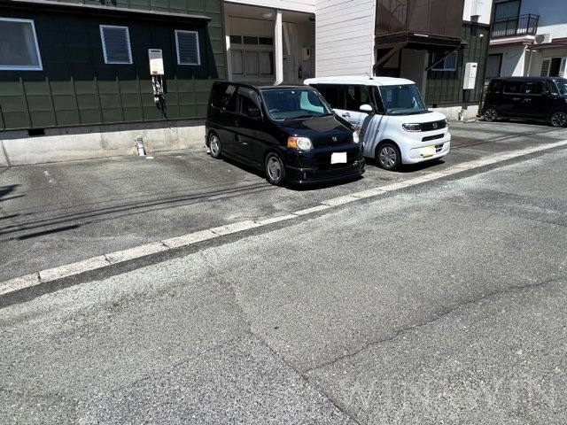 ドリームイン小鷹野の駐車場