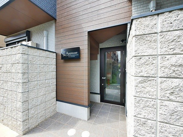 アプローズ奈良町のエントランス