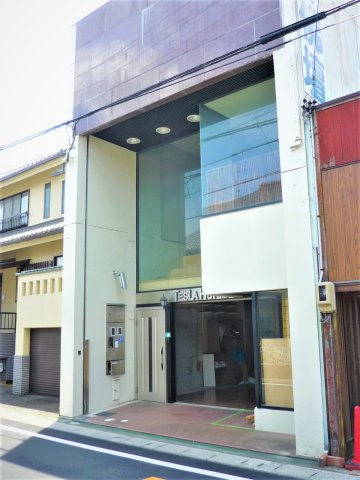 ６０７６６　本巣郡北方町北方　売ビルの外観