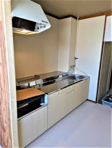 ６０７６６　本巣郡北方町北方　売ビルのキッチン