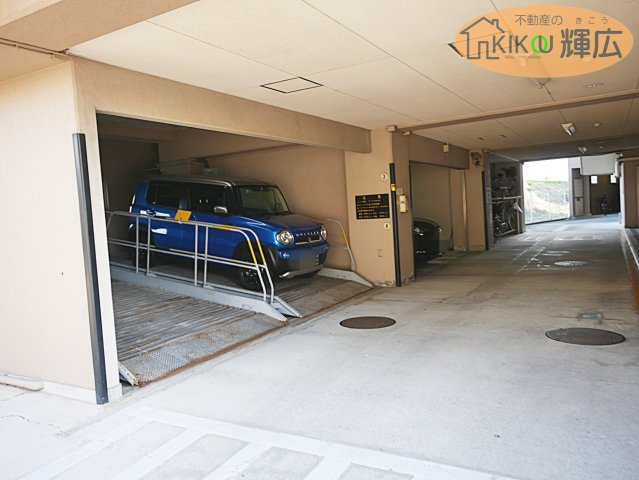 【駐車場】 | プレステージ明石大久保　11階 | 駐車場