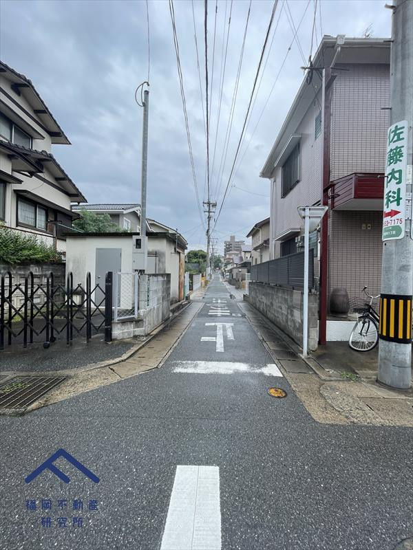 南区柳河内１丁目 　戸建ての前面道路含む現地写真