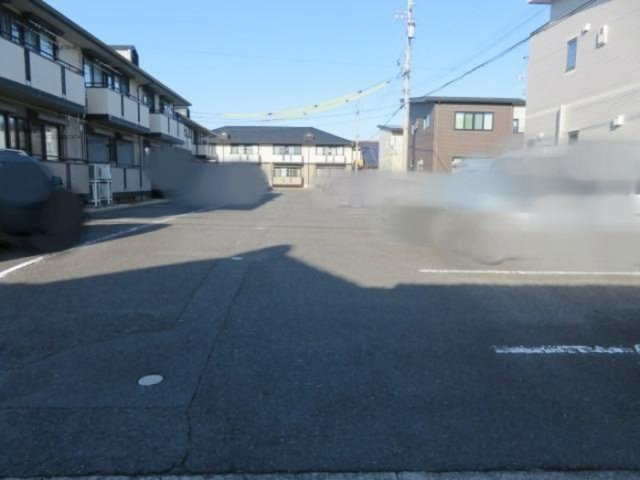ファミーユ21 C棟の駐車場