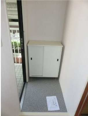 【玄関】 | アゼリア氷室