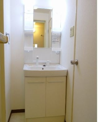 【洗面所】 | アゼリア氷室