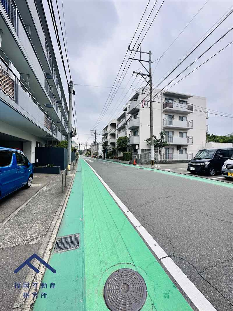 フォレックス諸岡1号館の周辺