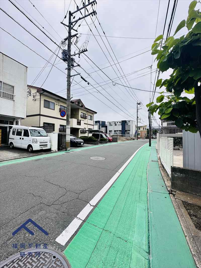 フォレックス諸岡1号館の周辺