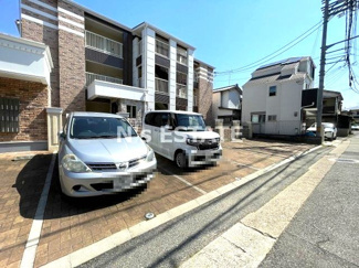 【駐車場】