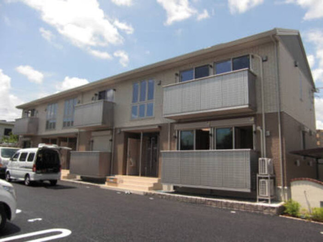 アムールの駐車場