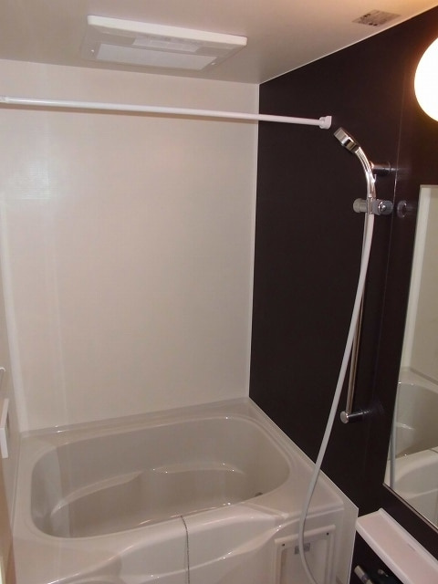 K・SガーデンⅠの浴室