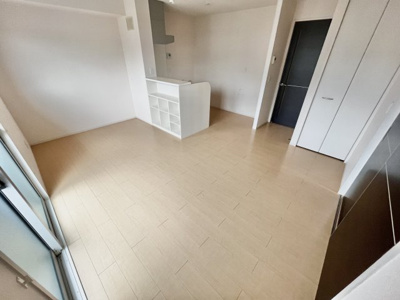 【居間・リビング】 | フローレス サクラ