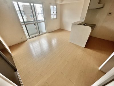 【居間・リビング】 | フローレス サクラ