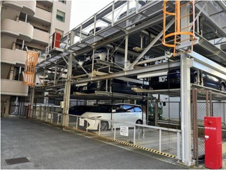 【駐車場】