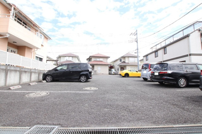 敷地愛駐車場（要空き確認）