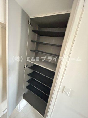 【収納】 | 仲介手数料割引物件！HPには初期費用掲載！「プライスホーム」で検索！リアンレガーロ井尻駅前壱番館