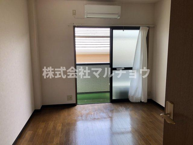 ミラノハイツの洋室|スタンダードな洋室です