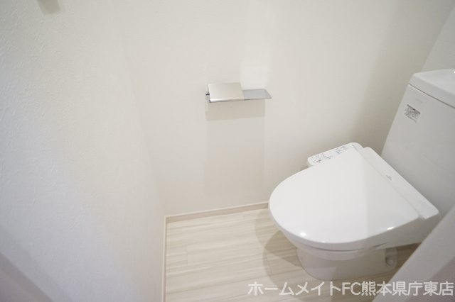 熊本市中央区黒髪６丁目のアパートのトイレ