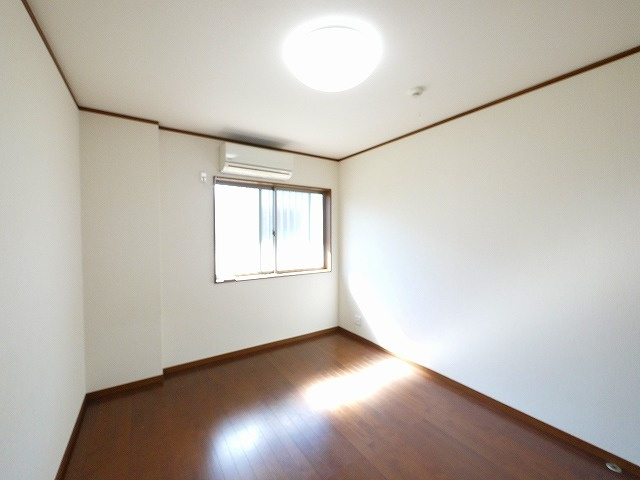 深田ハイツ