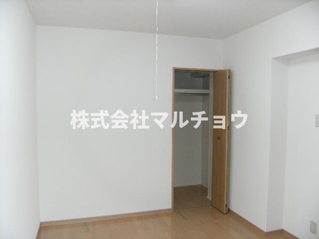 エルグランディ　Ａ．Ｒａの洋室|明るい洋室です