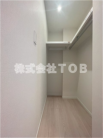 【収納】 | トゥールロワイヤル エルモア上北沢 | 洋室3.4帖　ウォークインクローゼット