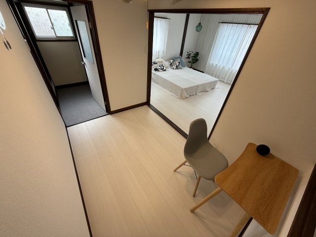 カルムの洋室