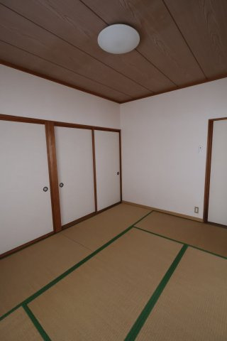 関本ハイツの和室