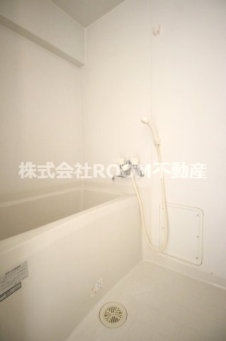 東和ビルの浴室