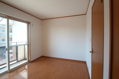 【寝室】 | ラフォーレ・栄町