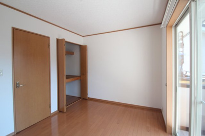 【寝室】 | ラフォーレ・栄町