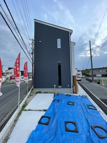 日進市岩崎町 全1棟　＜仲介手数料無料＞北小・日進中　新築一戸建ての外観|撮影
社長の村田です！
自らプレイヤーとして営業しています
長年の経験と実績から皆様により良いマイホーム購入のご提案をいたします。
住宅ローンの不安や購入後の不安等何でもご相談ください。