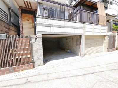 【駐車場】 | 池田上町戸建 | 車高「150ｃｍ程度まで」