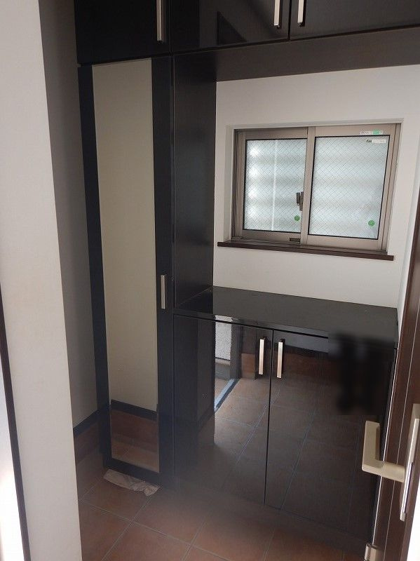 目白5丁目中古戸建の玄関|シューズボックス