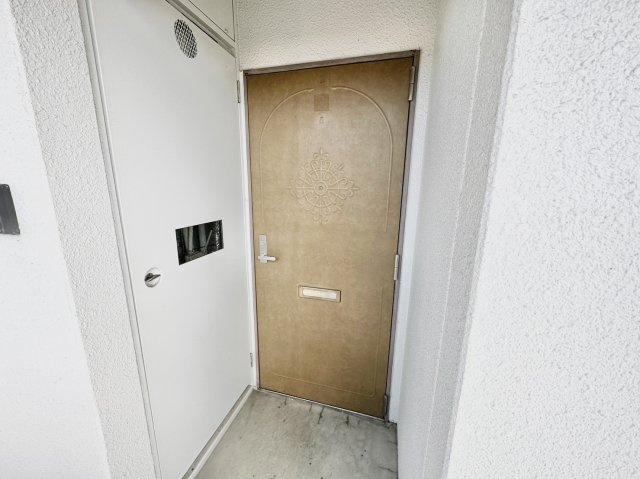 【玄関】 | ビューテラスミウラ