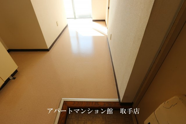 サンライズマンションのエントランス