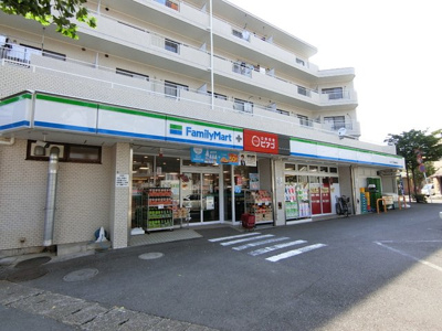 ファミリーマート リコス川崎宮前平店　300ｍ