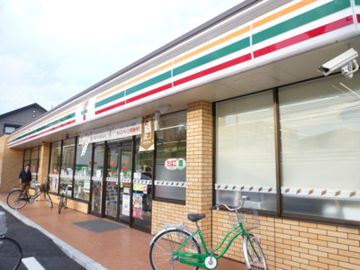 セブン-イレブン 大和中央５丁目店まで550ｍ