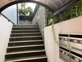【エントランス】