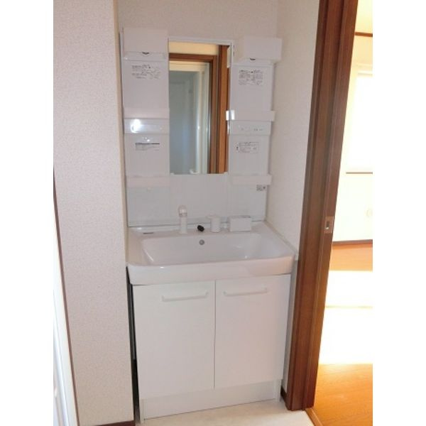 Sunny well(サニー ウェル)Bの独立洗面台