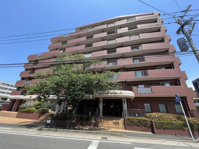 【外観】 | ライオンズマンション野間大池南 | 建物外観：マンション外観     （2022年6月撮影）