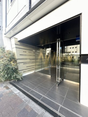 【エントランス】 | AXAS東新宿アジールコート | 月額管理料無料！賃貸管理はアブレイズパートナーズにお任せを！