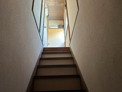 【その他】 | 桜荘 | 階段　上り