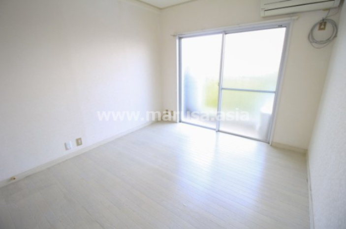 ベルヴィーユ清武の居間・リビング