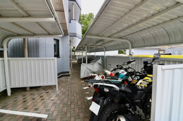 【駐輪場】の画像