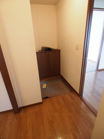 コーポラス祇園の玄関