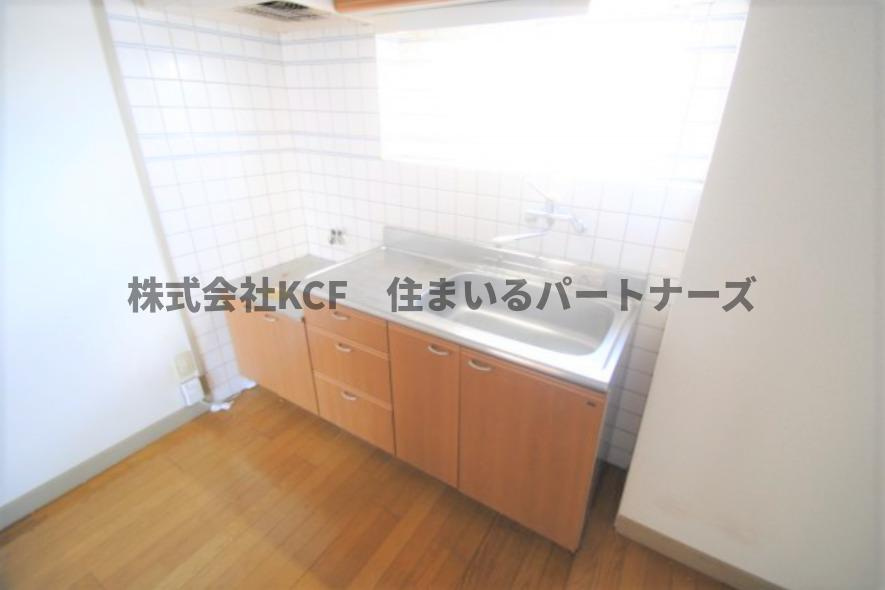 モンシェリのキッチン|コンパクトなキッチンで掃除もラクラク