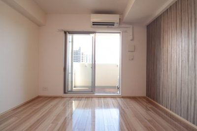 【寝室】 | スプランディッド野江