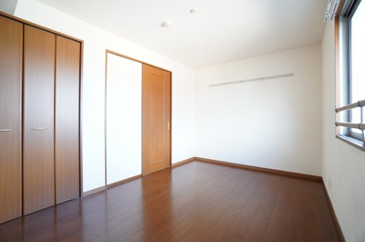【洋室】 | サキクサノ郷Ⅲ | ※同物件・同タイプの写真です。