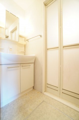 【洗面所】 | サキクサノ郷Ⅲ | ※同物件・同タイプの写真です。