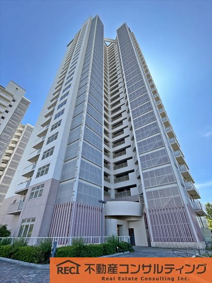 RICイーストコート8番街1番館