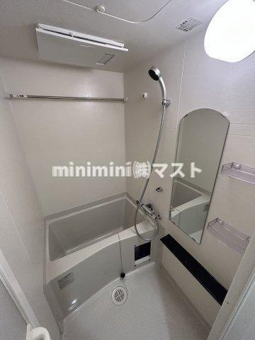 プレサンスDOMECITYコレーレの浴室